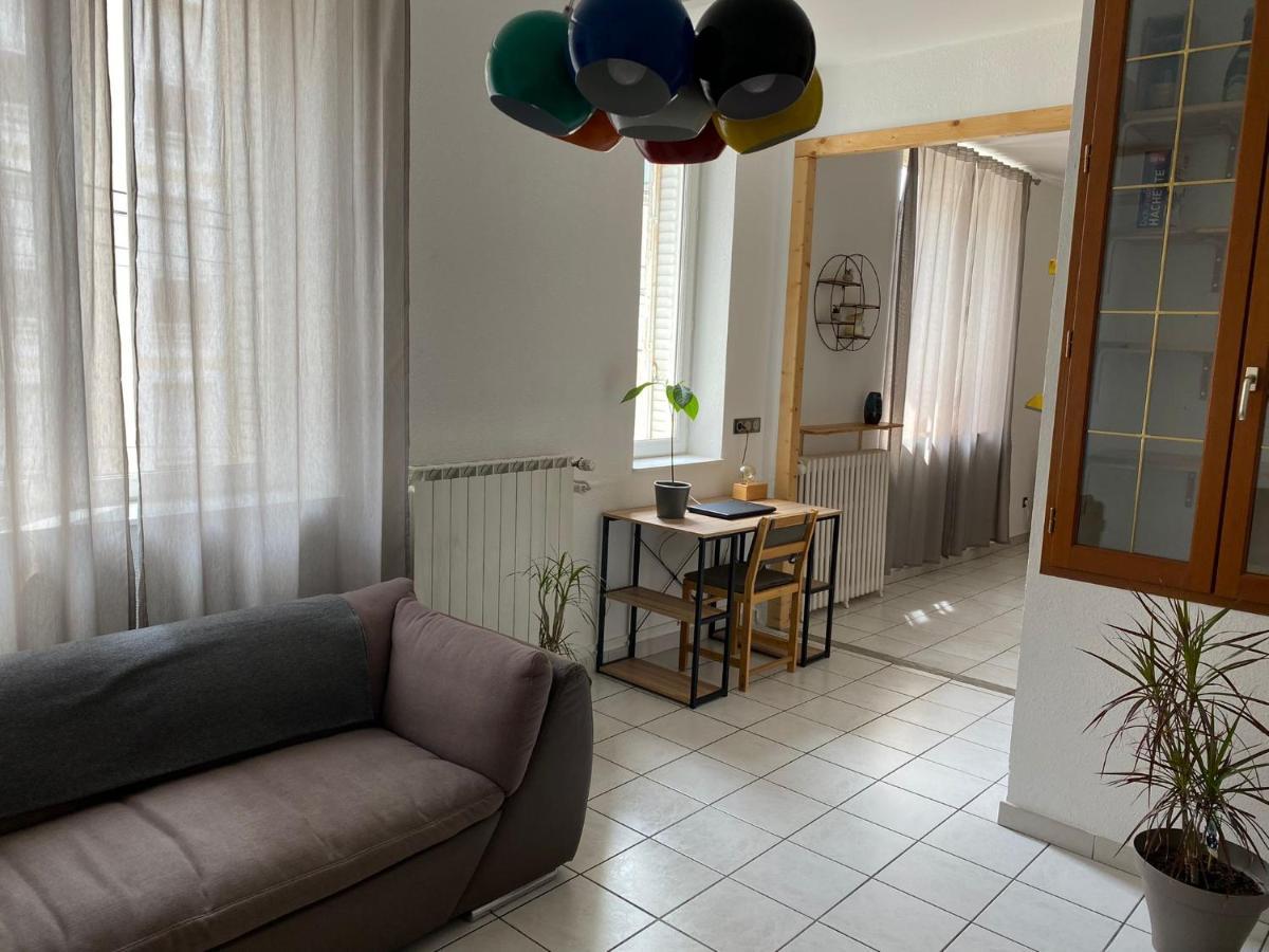 Appartement Spacieux Orange  Bagian luar foto